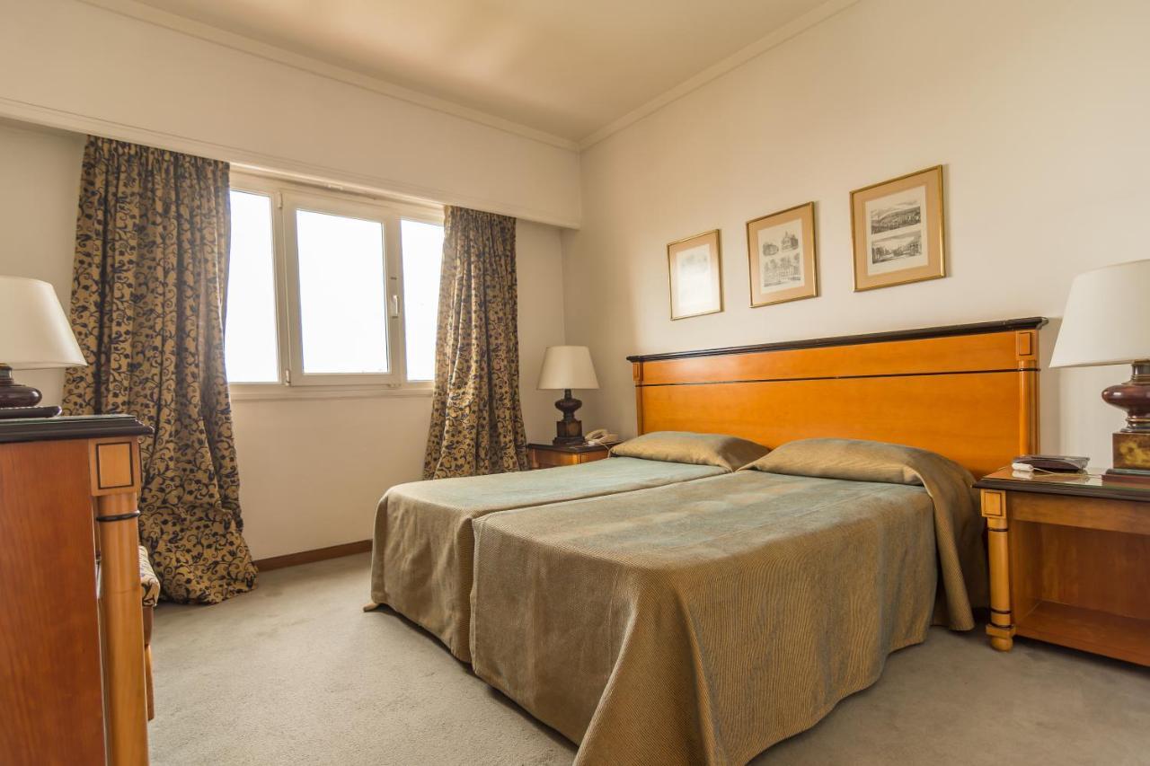 Hotel Libertador Тандил Экстерьер фото