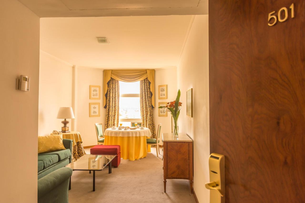 Hotel Libertador Тандил Экстерьер фото