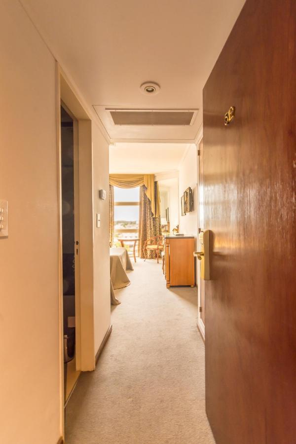 Hotel Libertador Тандил Экстерьер фото